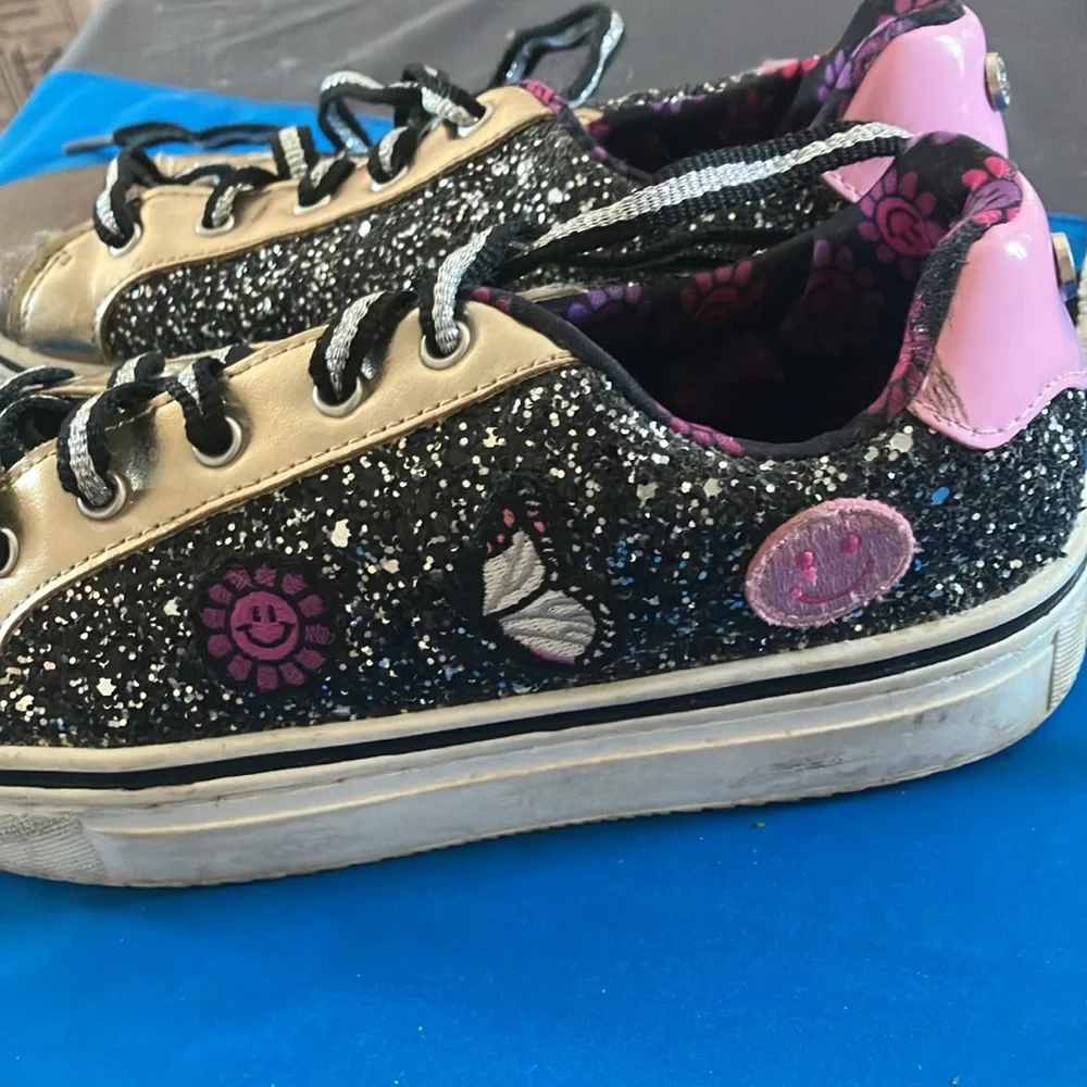 Madden Nyc stylish sneakers